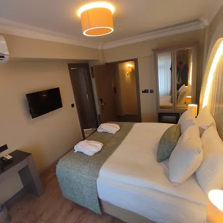 Mara Oldcity Hotel 3*